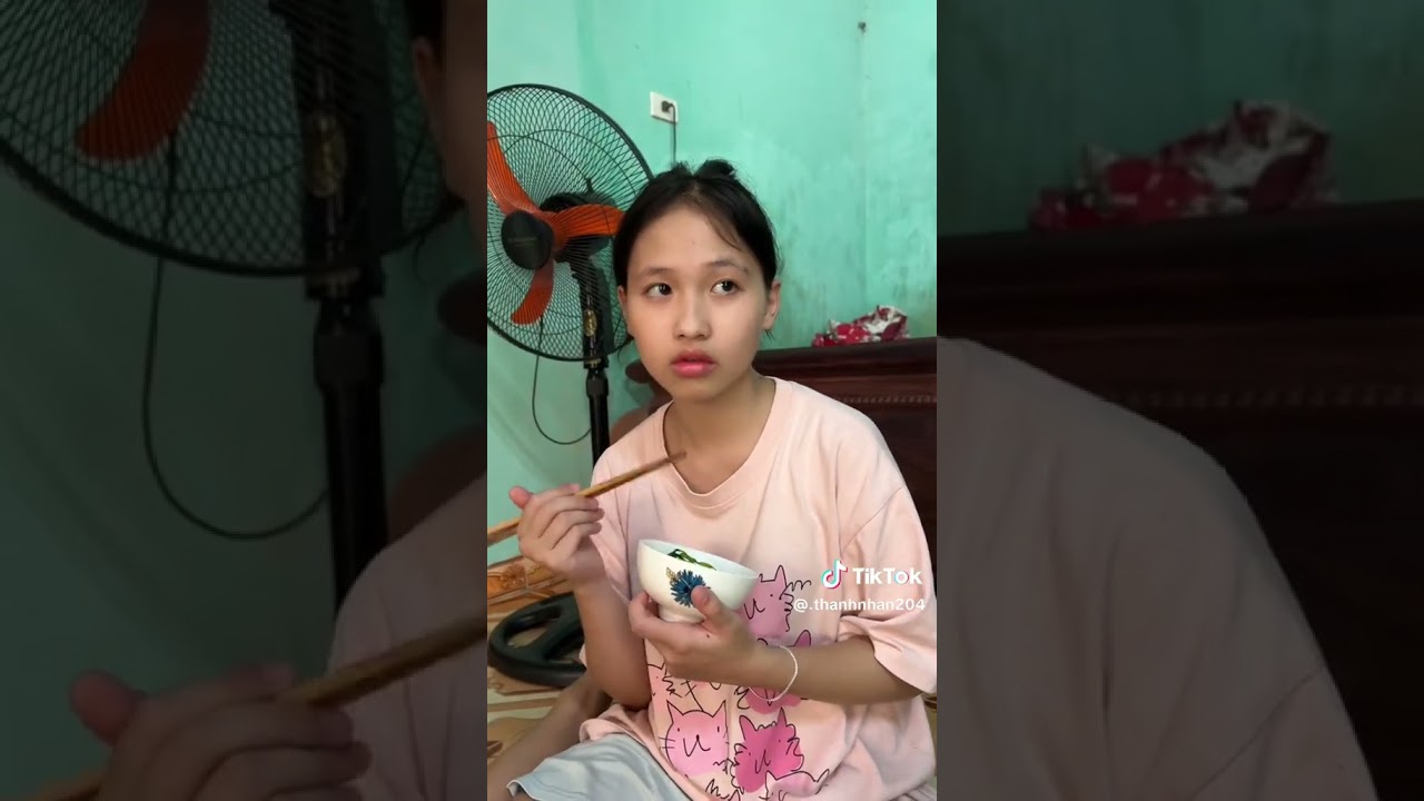 tính ra chưa nói đc câu j 