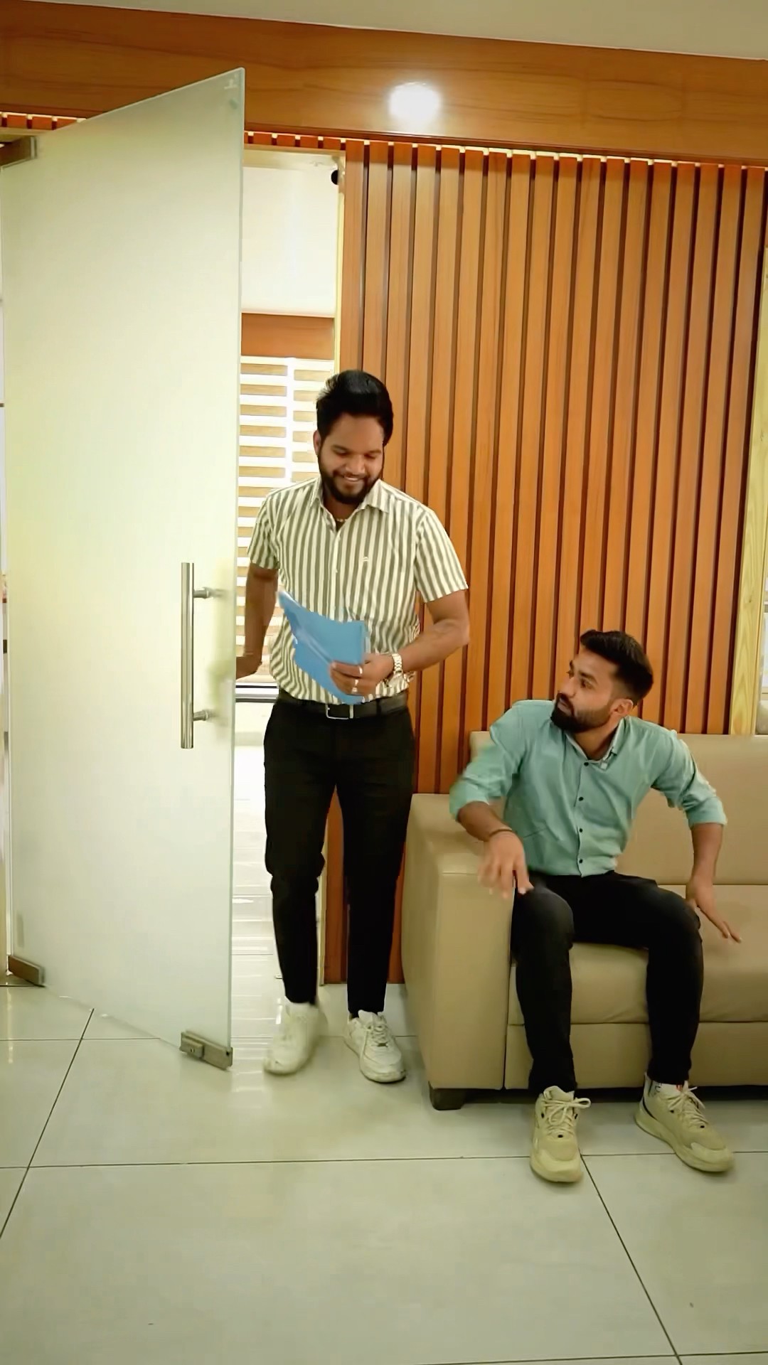 Apne feshle khud lena sikho ?|Ajay Sharma #youtubeshorts #motivation #shortsvideo