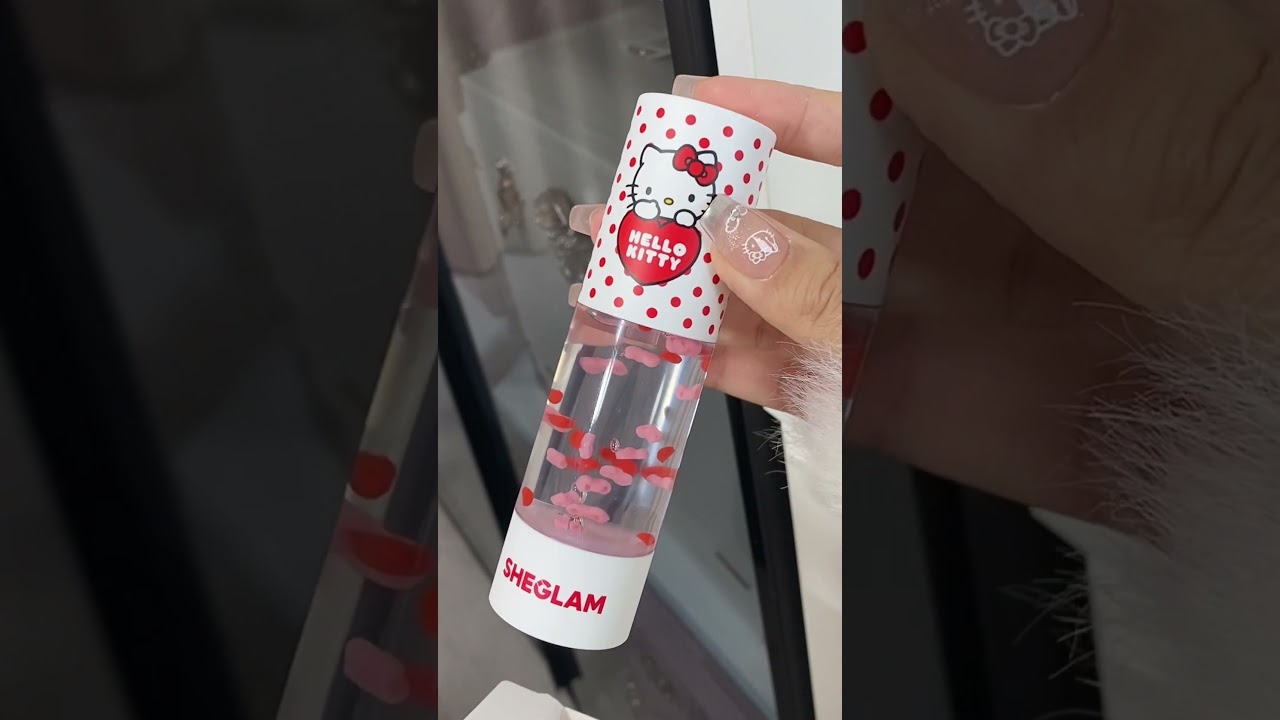 Smooth skin, seamless makeup, and major Hello Kitty vibes? Yes, please! 💄