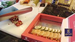 Gavali | Nuts & Delights (Baku, Azerbaijan) - collecting turkish delights (lokums) into gift box