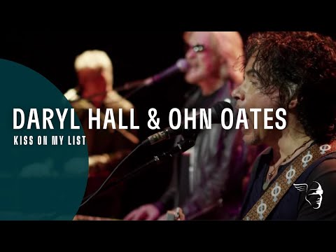 Daryl Hall x John Oates - Kiss On My List