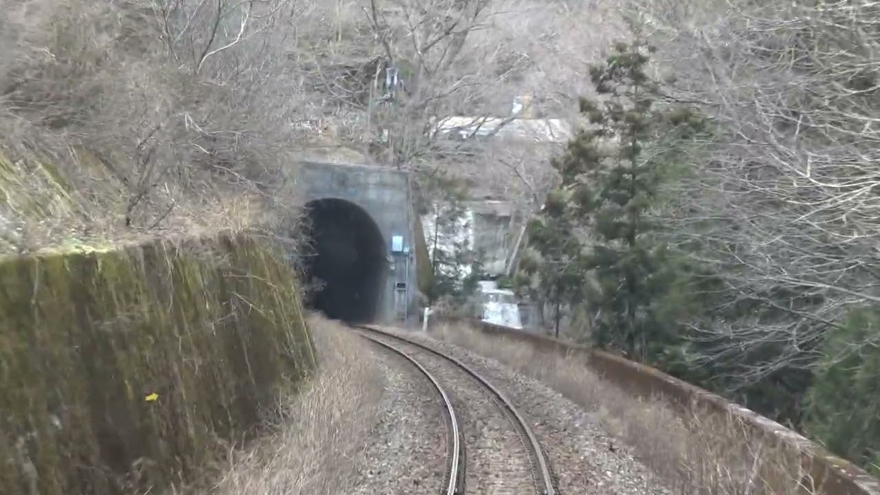冬景色の三陸鉄道リアス線 綾里駅～赤崎駅間を走行する36-700形の前面展望