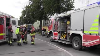 Marwitz - Polizei und Feuerwehreinsatz bei Brand auf Baustelle einer geplanten Flüchtlingsunterkunft