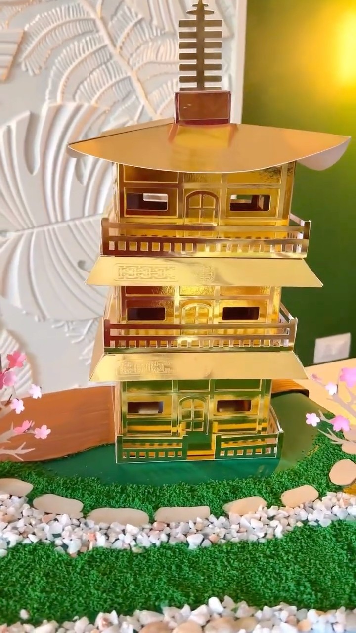 Japanese Golden Pagoda 🇯🇵 - YouTube
