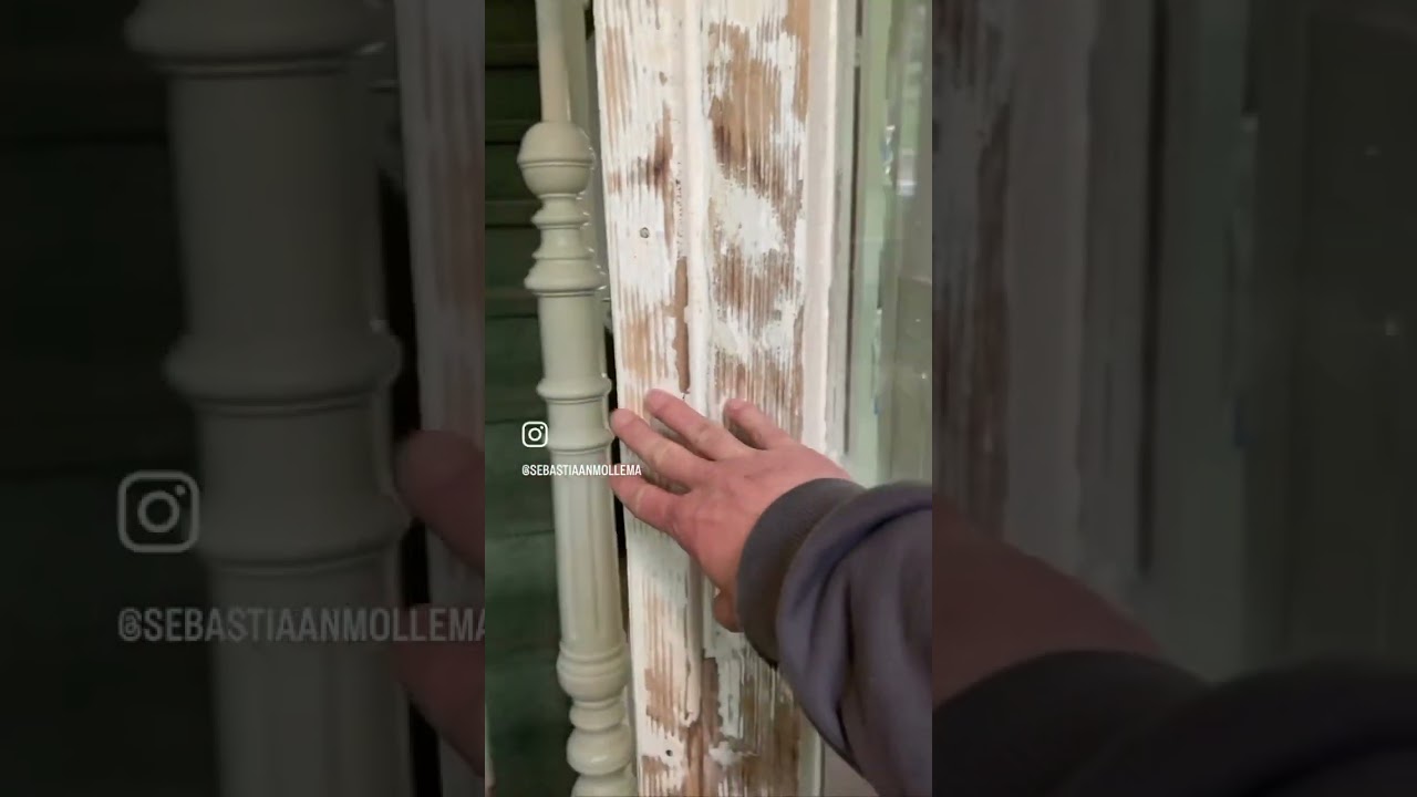 Classic mastic on a restoration door! 