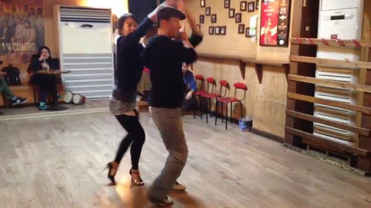 비단 살롱 ㅡ 홍대 살사댄스 온투 스타일 ~ 중급 이상 패턴 & 스타일링 수업 - 비단 & 재욱