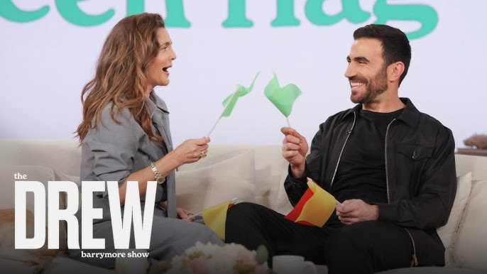 Brett Goldstein Reveals His Biggest Red - and Green - Flags When Dating |  The Drew Barrymore Show