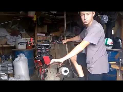 Разбитый ирбис ттр 125. Как заводить ирбис. Ирбис ттр 125 колхоз. Как завести питбайк irbis ttr 125. Ттр 125 сломанный.