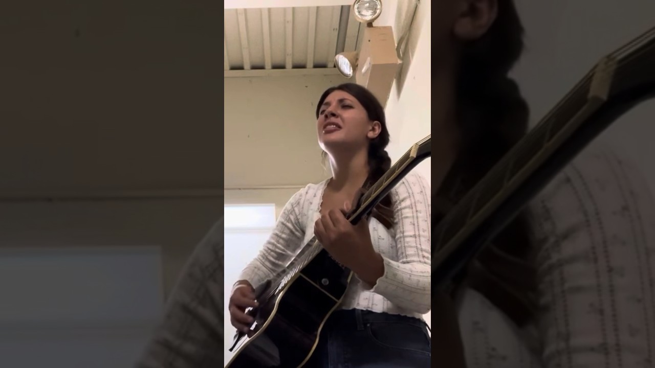 Sometimes (Backwood) Gigi #cover #acoustic