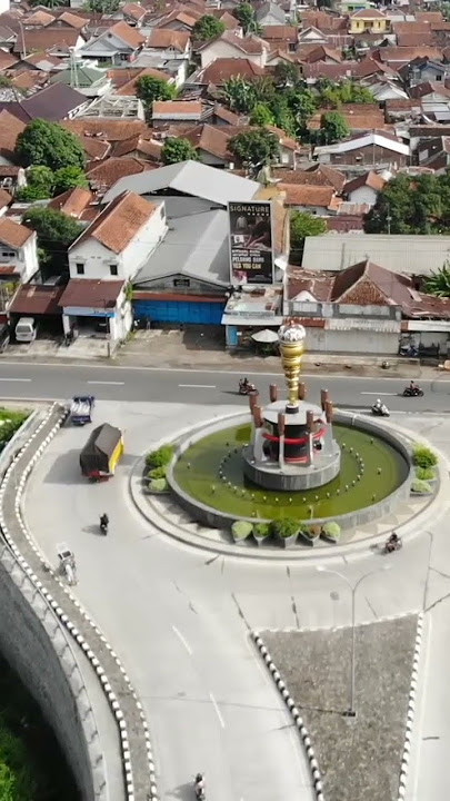 Monumen Gada Rujak Polo