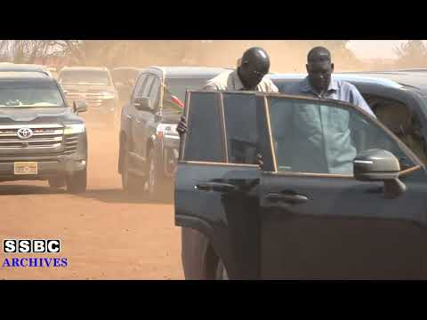 PRESIDENT SALVA KIIR - SOUTH SUDAN EXECUTIVE CONVOY FORMATION ASSESSING THE ROAD DEVELOPMENT.