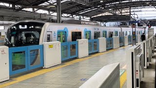 西武40000系40104編成が回送電車として西武池袋駅3,4番線に到着停車するシーン（2023.1.23）〜乗車電の乗降促進有り〜