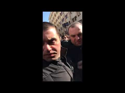 აქციის მონაწილეებმა გია ჟორჟოლიანს პარლამენტში შესვლის უფლება არ მისცეს