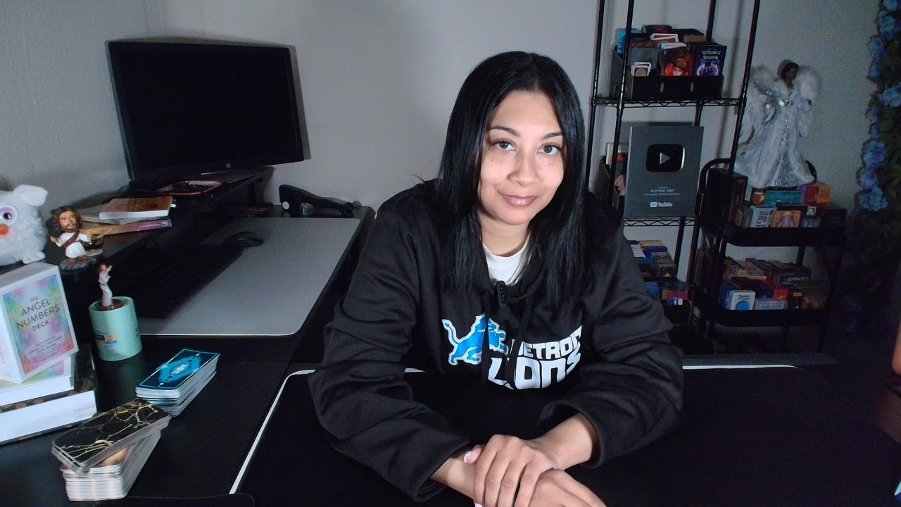 Sagittarius! Who The Heck Is THIS? It's BEYOND DELUSIONAL