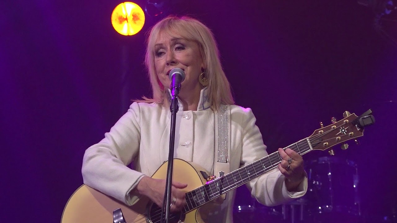 Pērkons-Ieva Akrātere-Reiz zaļoja jaunība