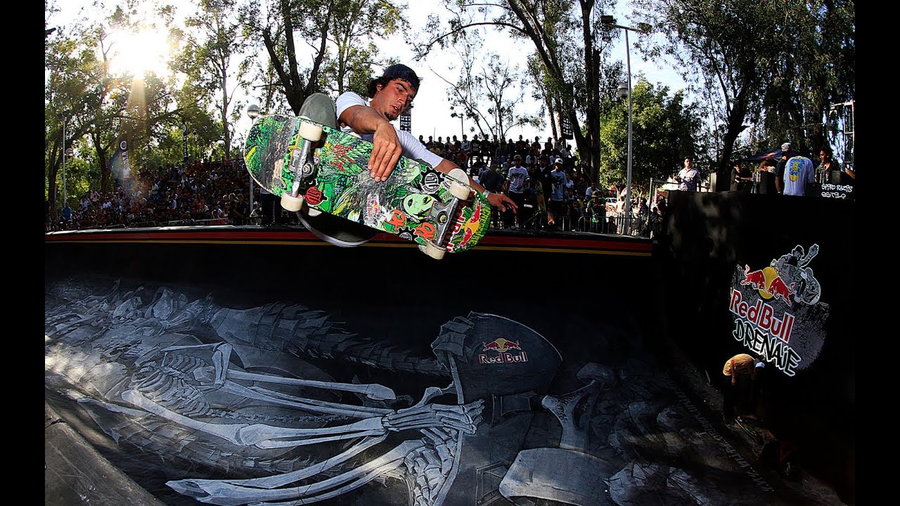 Drainage Half Pipe Skate Contest - Red Bull Drenaje 2013