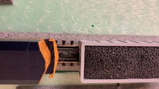 Electromagnetic uncoupling with Kadee 708 1