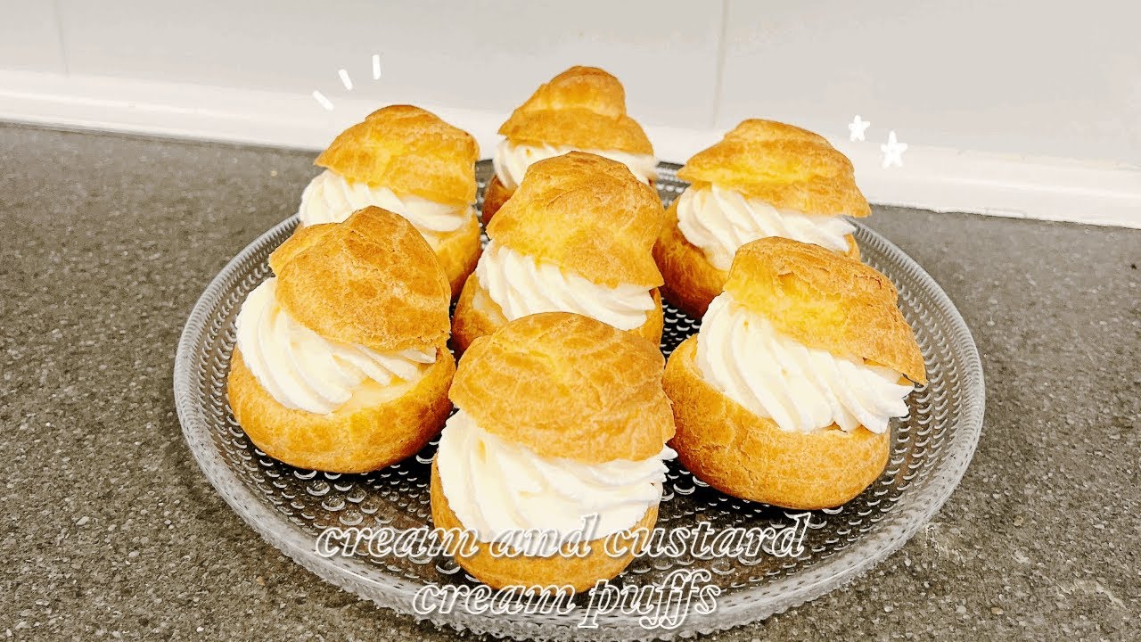 2層仕立てのシュークリーム/ cream and custard cream puffs