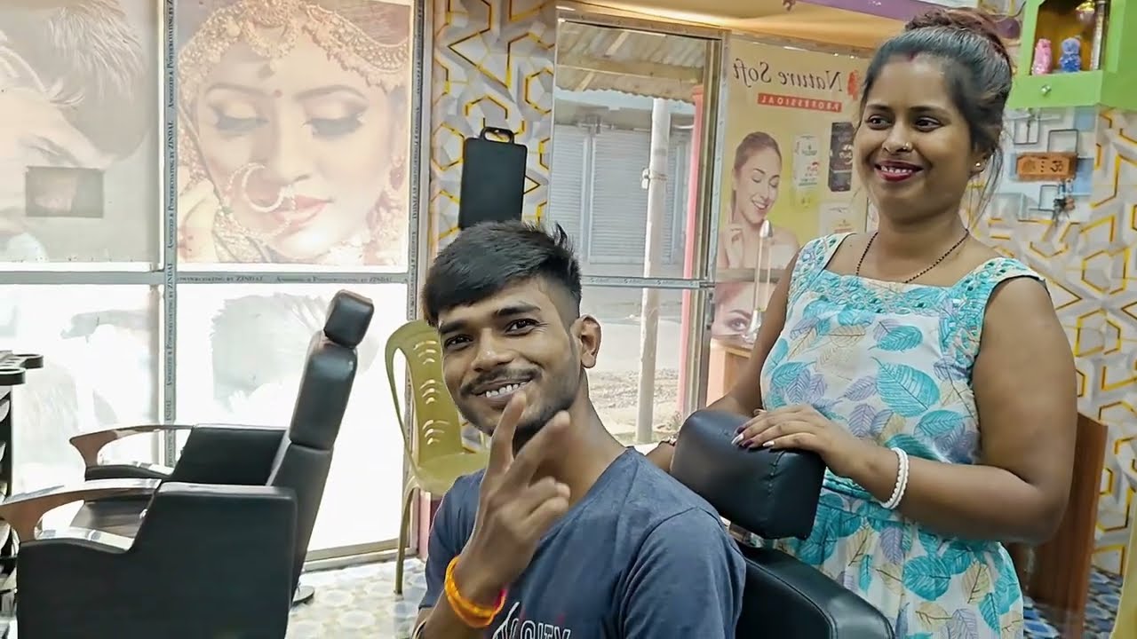 India's BEST Two Sided Haircut For Boys By A World Famous Lady Barber | India Best Trendy Haircut |