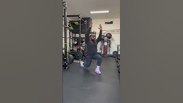 Forward Lunge: Overhead Reach