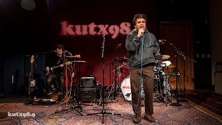 Helado Negro - Colores Del MarI/Just Want to Wake Up With You/Best For You and Me (KUTX Studio 1A)