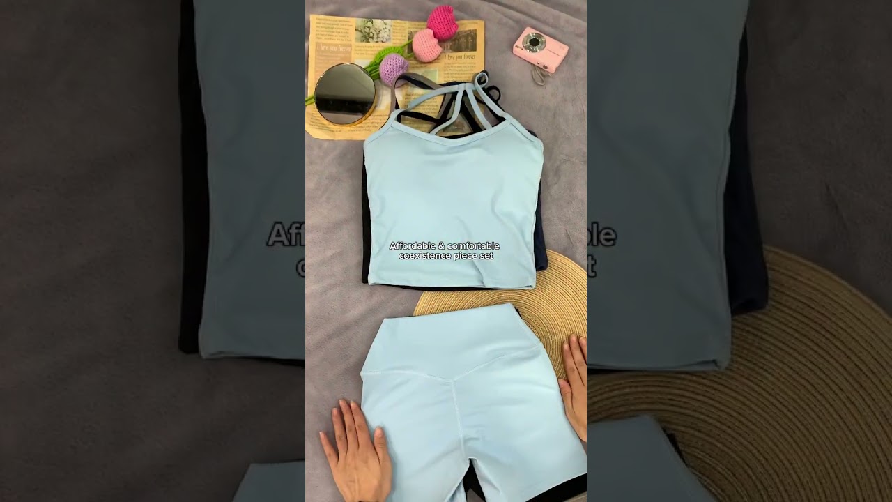 Must-have summer gym outfit: two-piece set 