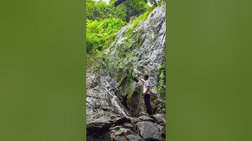 Thác suối otuksa núi cấm