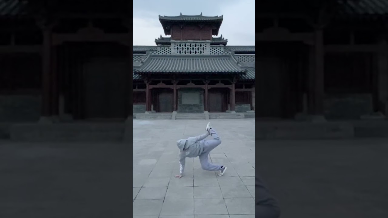 World Champ Breakdancer FREESTYLES in a Temple | Shanxi, China 2019 | Bboy Crumbs