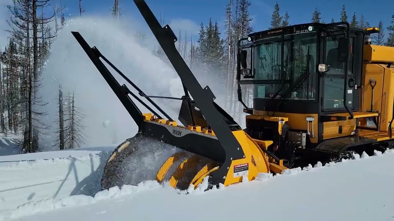 Larue self-propelled T80 snow blower in Washington & Oregon State