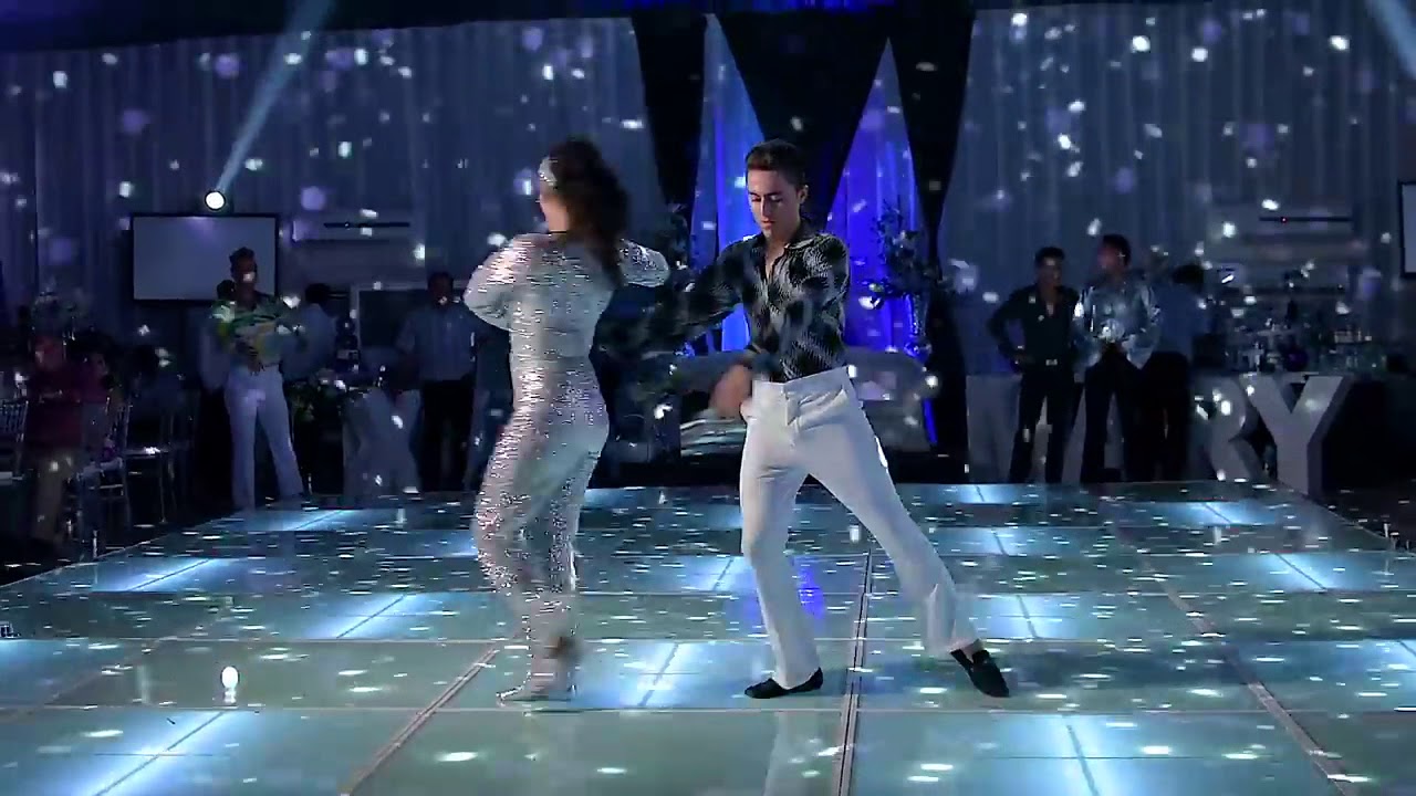 XV De Mary Leon Estilo Noche Disco 80