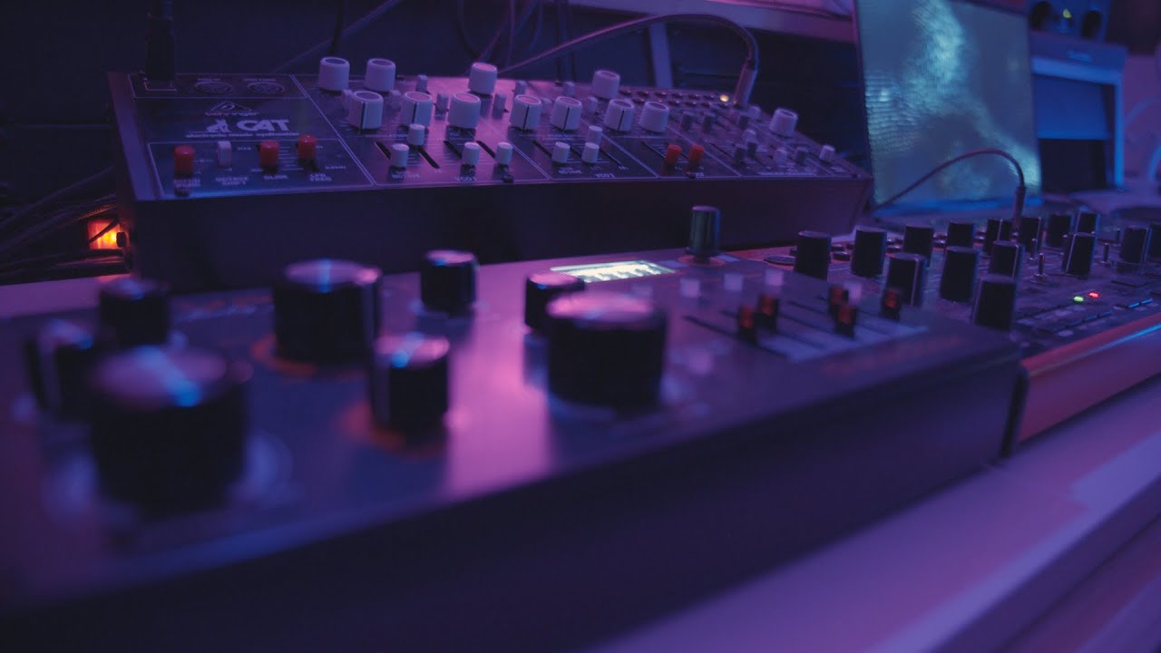 Behringer Cat, Crave & Dreadbox Typhon - Melodic Techno Performance