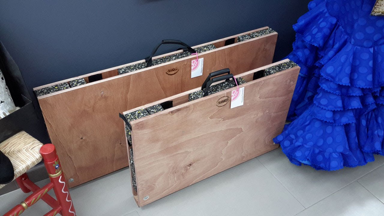Tarima plegable y portátil para la práctica del baile flamenco