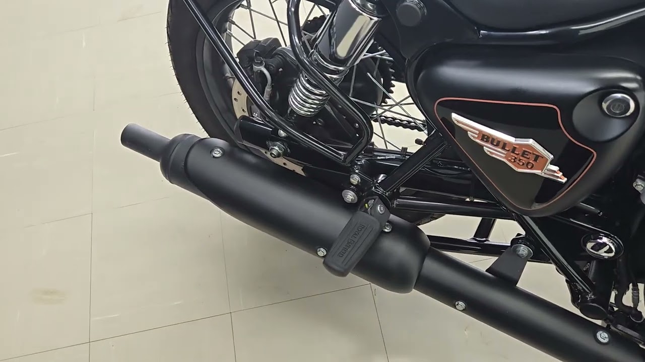 BULLET 350/ロイヤルエンフィールド ローダウンシート USB ABS装備の