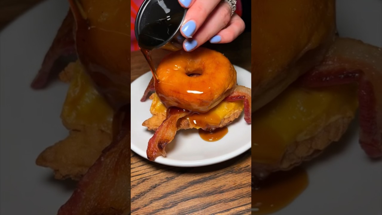 Part 3 of 3: Going ALL OUT w/ comfort food at this casual bar in Philly, Craftsman Row! #DEVOURPOWER