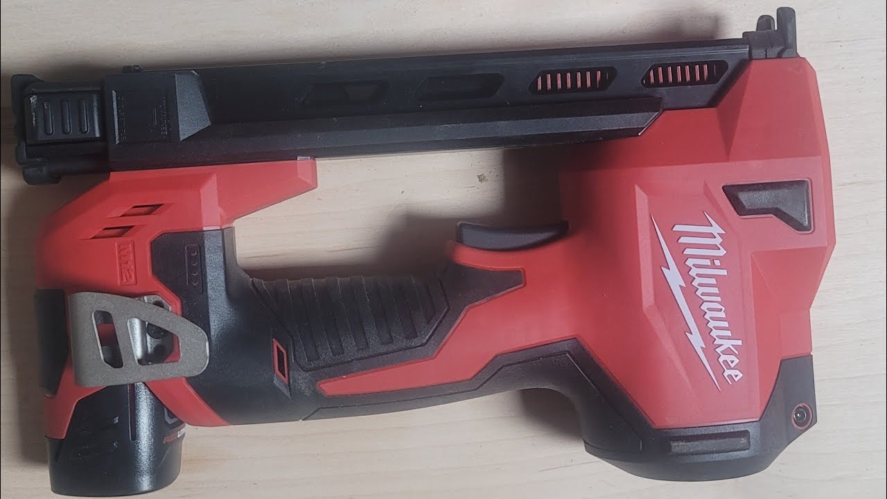 (NEW)Milwaukee M12 Cable Stapler Milwaukee 244820 cable stapler Review YouTube
