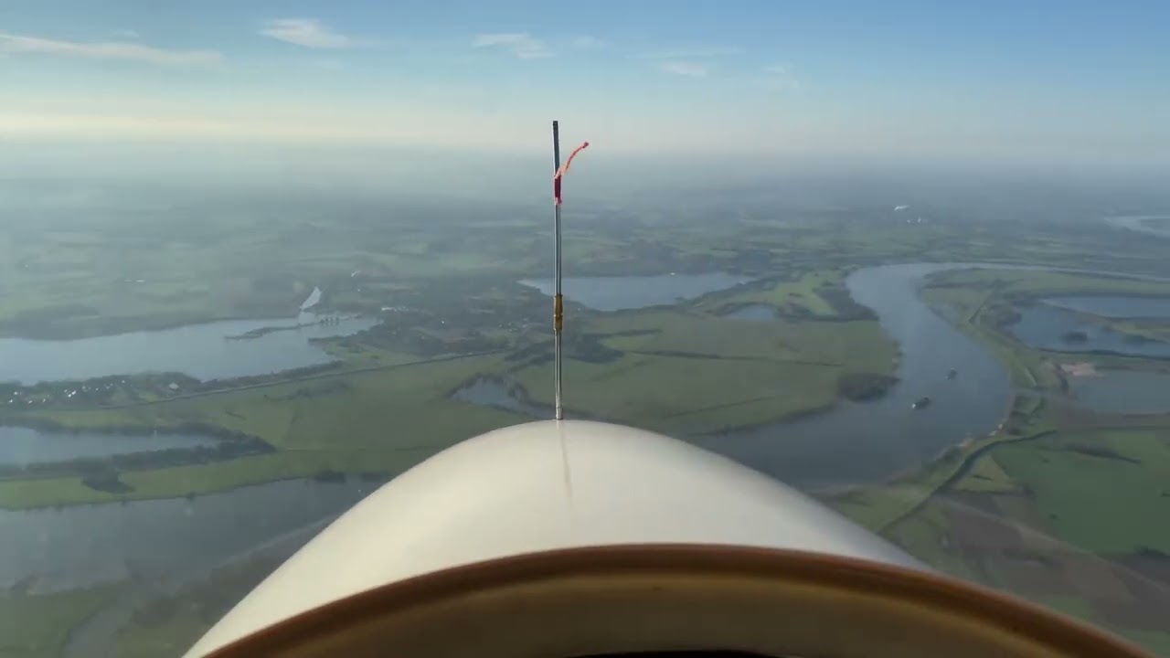 2 Piccolo über dem Rhein