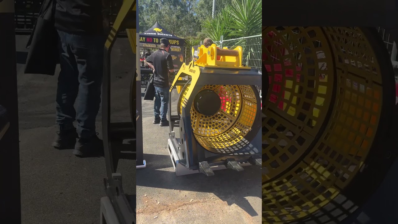 Rotary screening bucket - by Aussie Buckets.