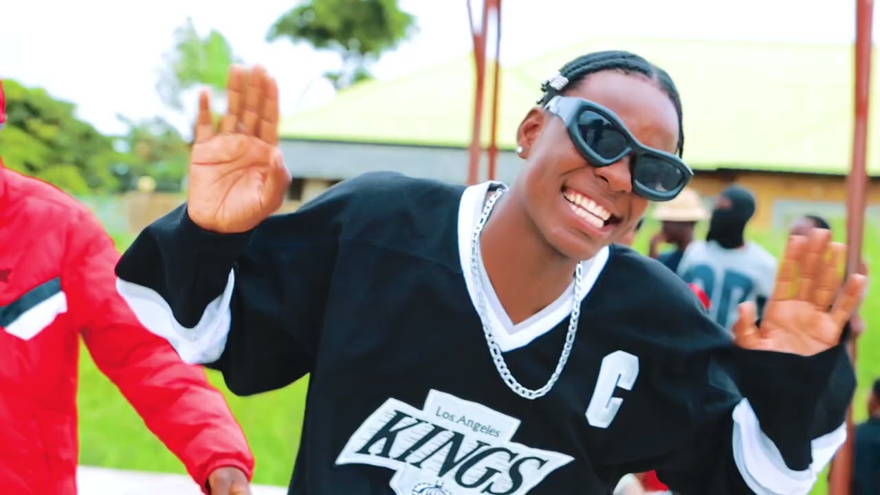 Gasiano Funnymol Feat Tizzo Mazali_JEHOVAH (Official Music Video)