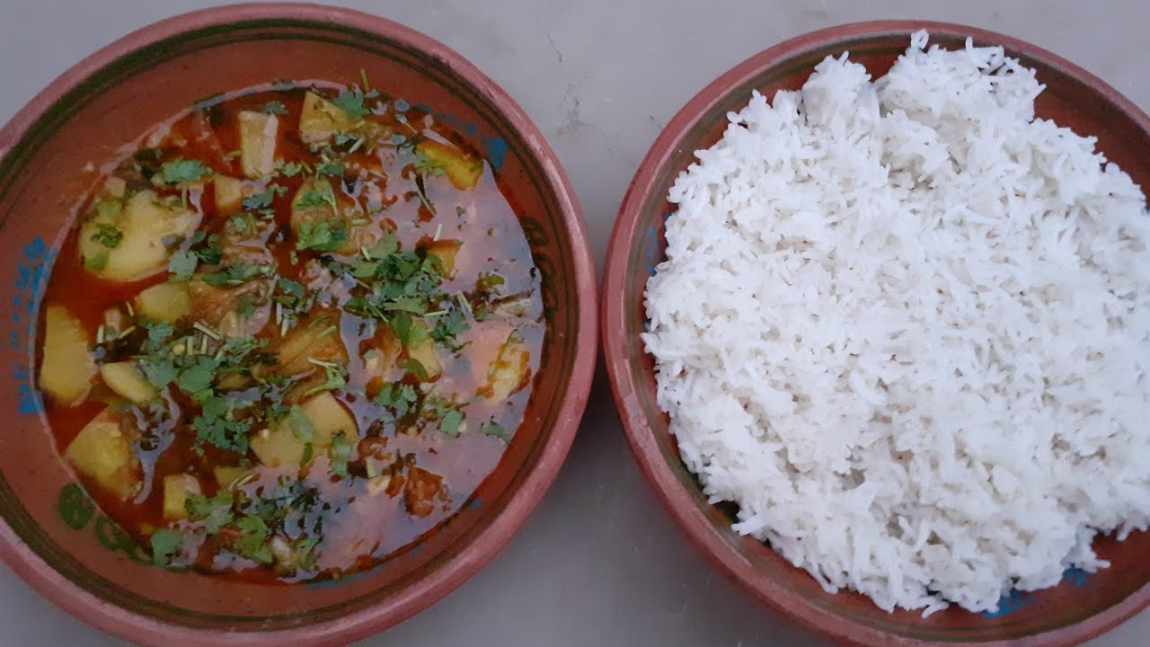 Aloo Curry Aur Chawal Recipe | Aloo ki Sabzi with Gravy | Potato Curry Recipe by Ali Hamza - YouTube