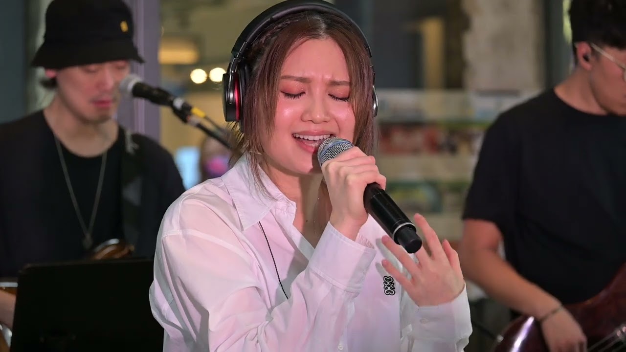 黃妍 - 趁你旅行時搬走 原唱 Moon Tang 09.06.2024 artisansneverstop南豐紗廠