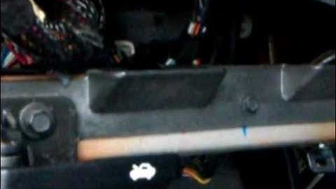 Remote keyless entery (RKE) code LOCATION for a 2006 Ford 500 & 2005  Mercury Montego