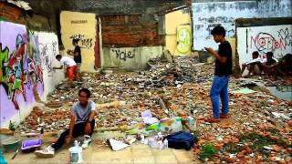 utara street art- berbeda dan merdeka