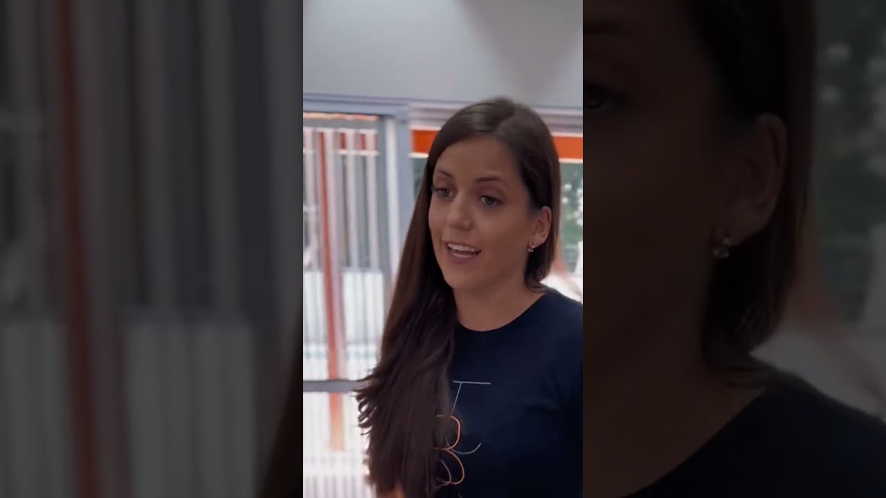 Ela ponha a filha que não esta nem aí pra ela no pedestal 