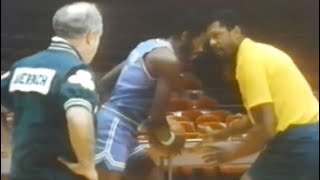 Bill Russell Shot Blocking Technique ☘️ Red on Roundball