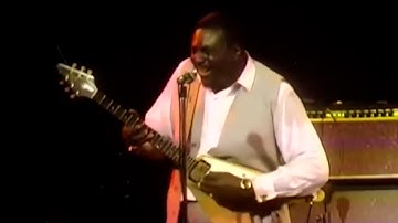 TOP 15 BEST BLUES GUITARISTS OF ALL TIME | Guitar Pilgrim
