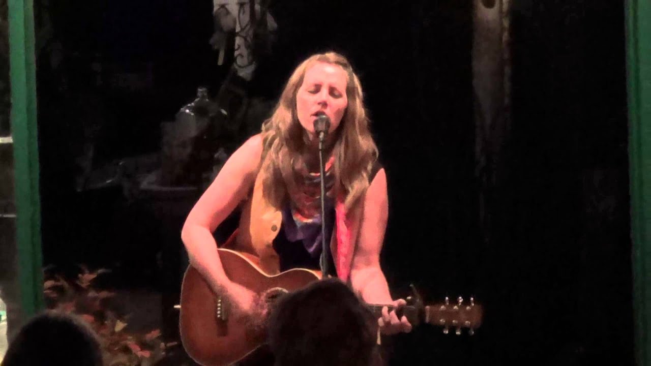 Jamie Lin Wilson "You Left My Chair" Live @ Roots Along The River