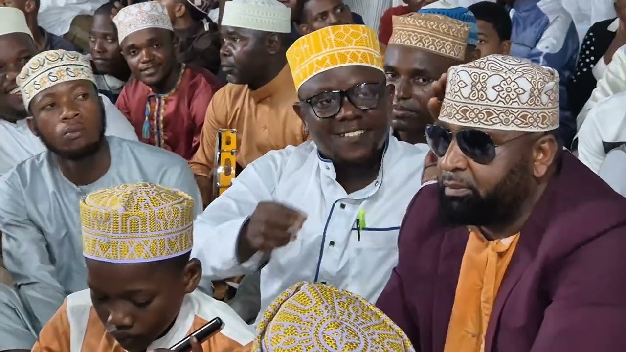 USTAADH SALUM KOBA AFANYA KAZI KUBWA QASWIDA  MADRASAT SHAQIQAYN WENYEJ TEMEKE MTAA  LEO 31/1/2025