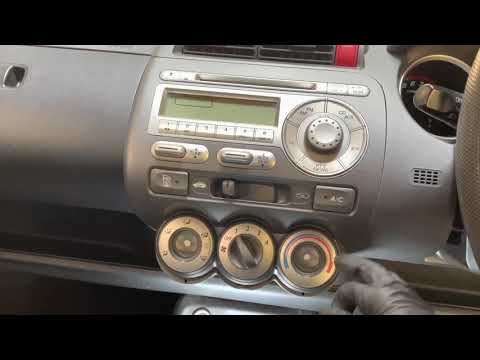 Honda Jazz 2005 radio dash removal