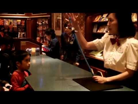 東京ディズニーランド マジックショップ マジック実演販売 Youtube