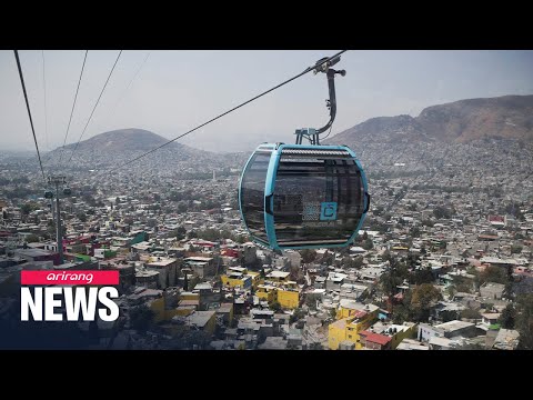 Mexico City to open cable bus line to serve residents in poor neighborhoods